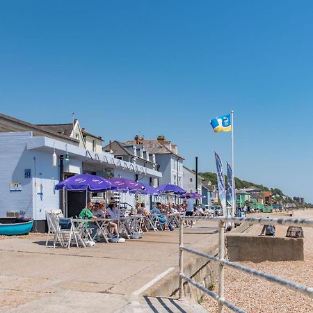 Wave Cottage By Bloom Stays Sandgate Exterior photo