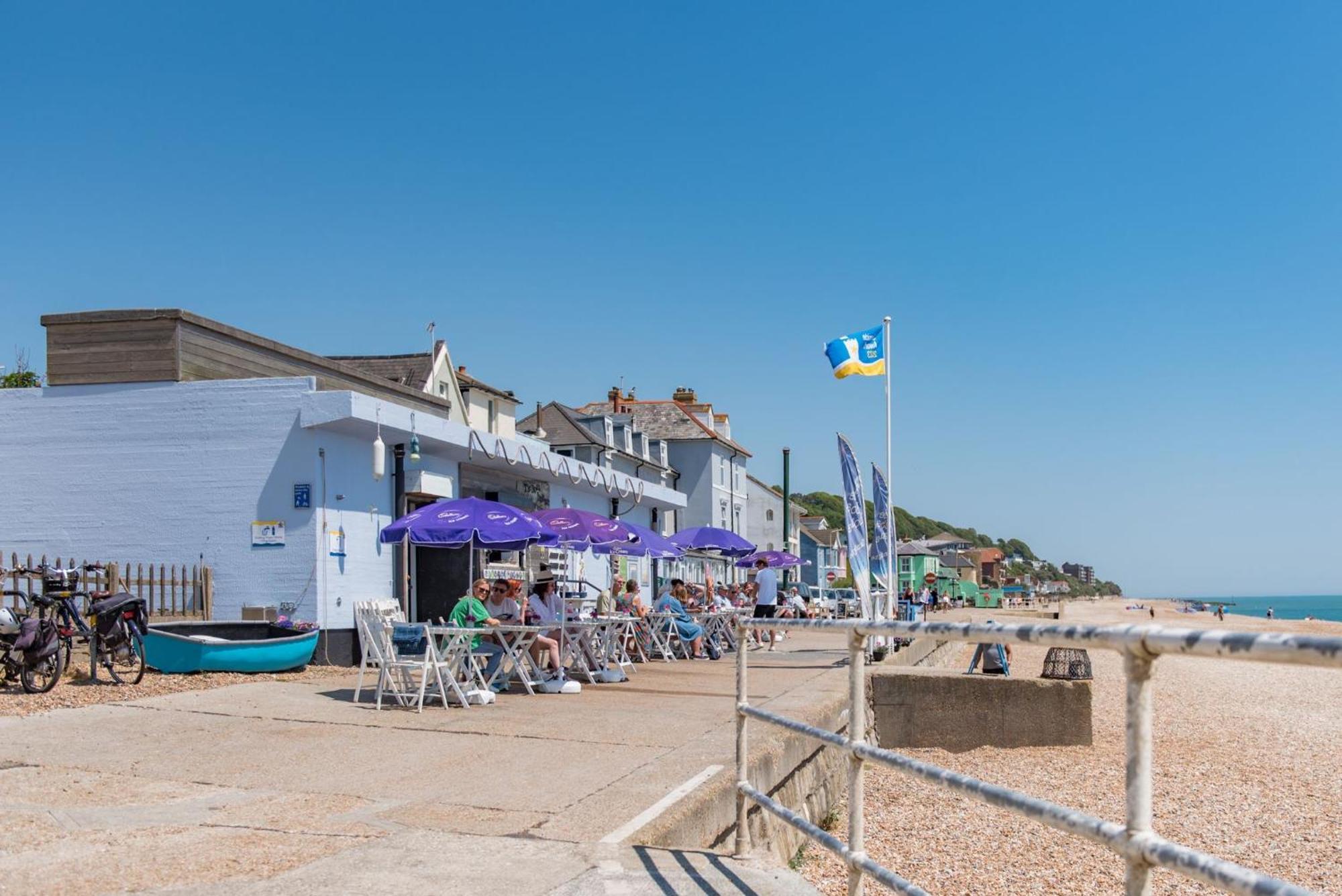 Wave Cottage By Bloom Stays Sandgate Exterior photo